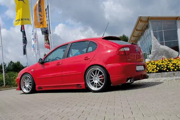 Rieger Seitenschweller rechts passend für Seat Leon 1M Ausverkauf