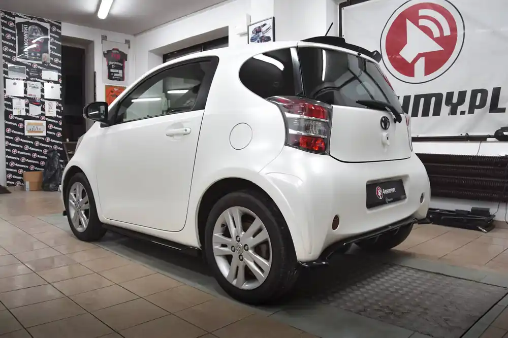 Mittlerer Cup Diffusor DTM Look Heck Ansatz passend für Toyota IQ Neu